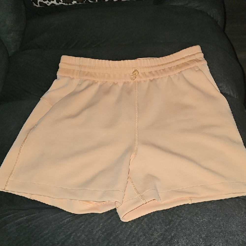 Lululemon Softstreme Sz 4  PEACH BELLINI!! GORGEOUS! NWOTS 4"